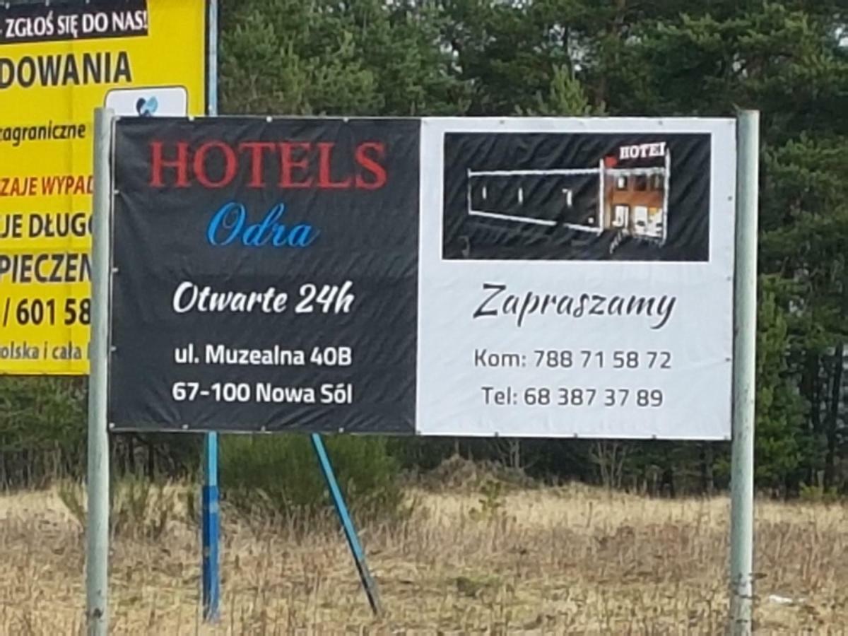 H-Odra Nowa Sol Hotell Exteriör bild