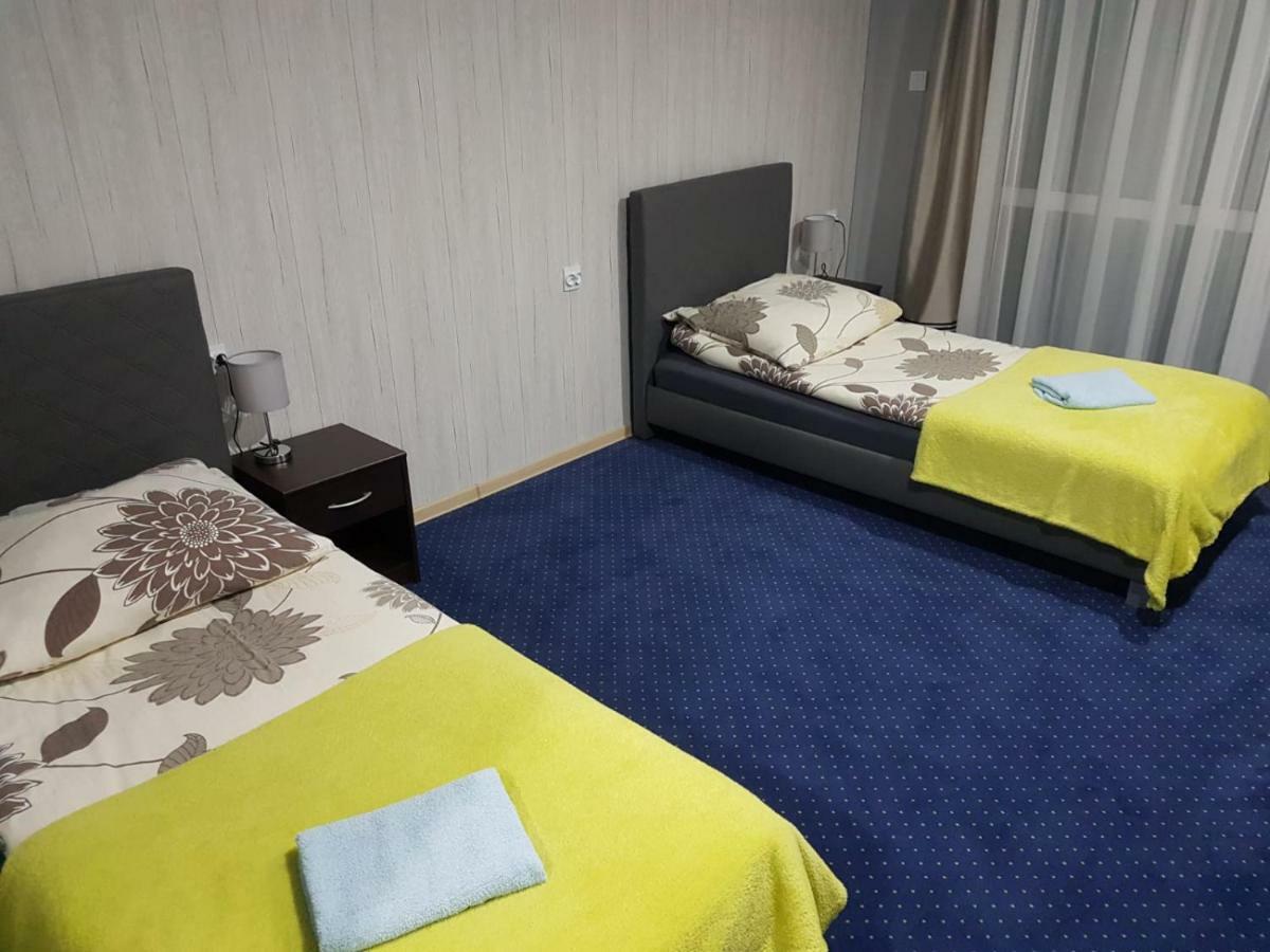 H-Odra Nowa Sol Hotell Exteriör bild
